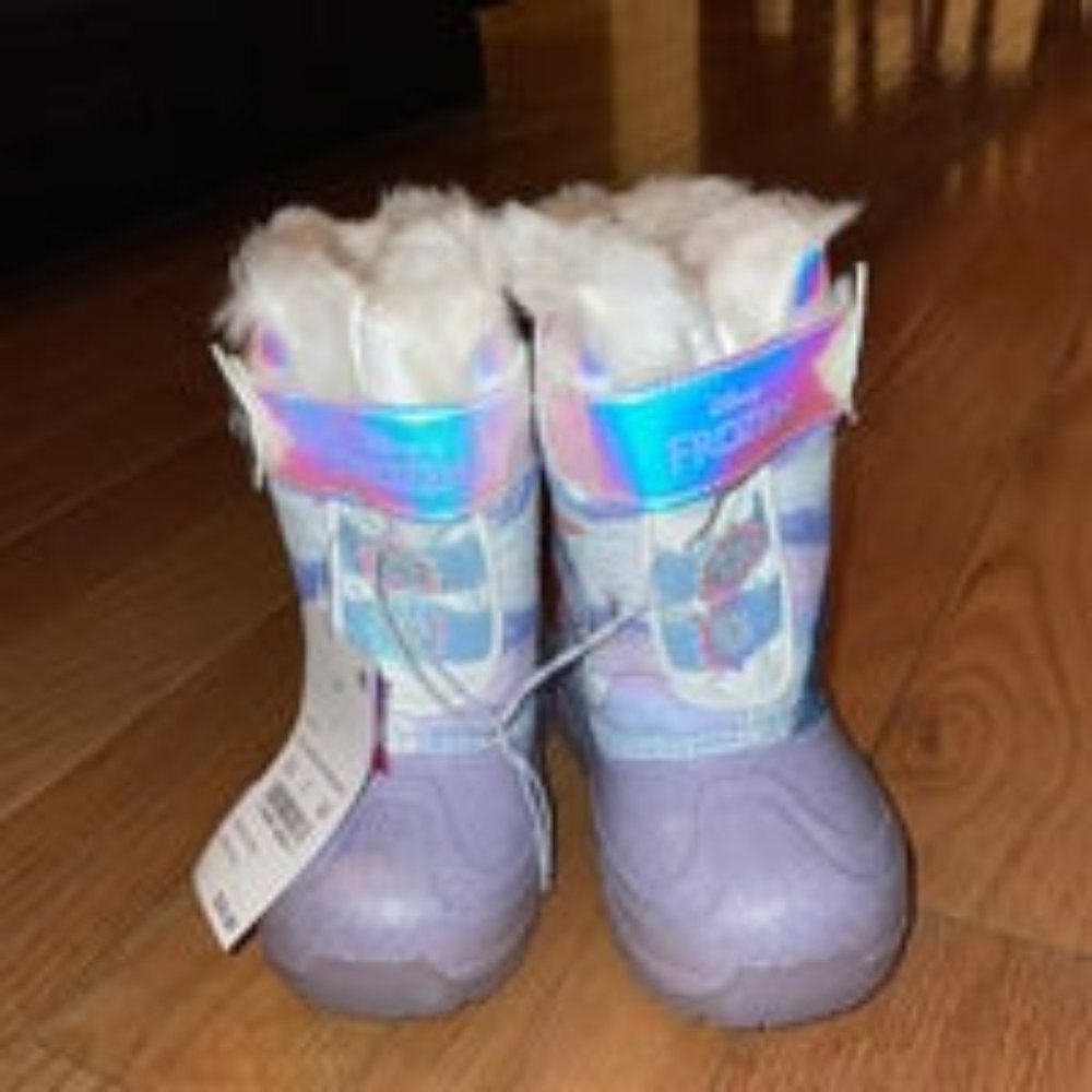 Girls toddler Frozen Snow boots size 7 - BRAND NEW